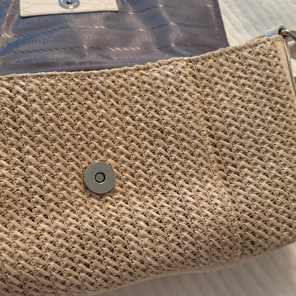 2 Neutral Women’s Handbag - Picture 10 of 12